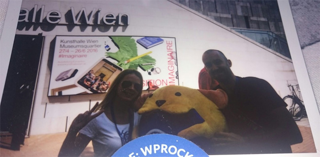 Kevin and Lisa with Wapuu